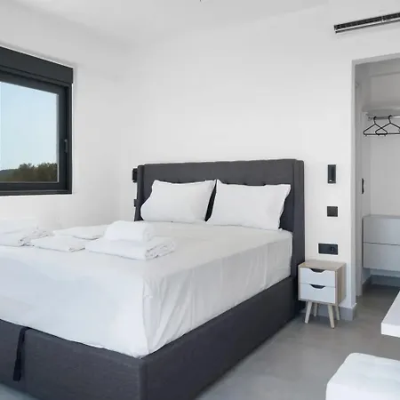 Andria Villa